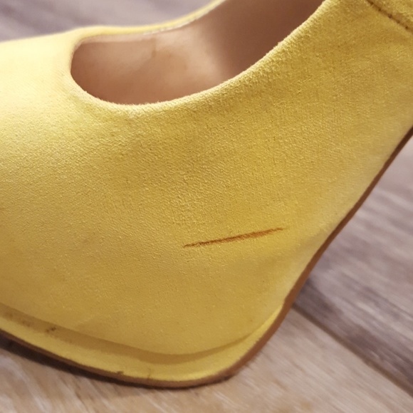 4.5 in platform heels - Picture 2 of 5